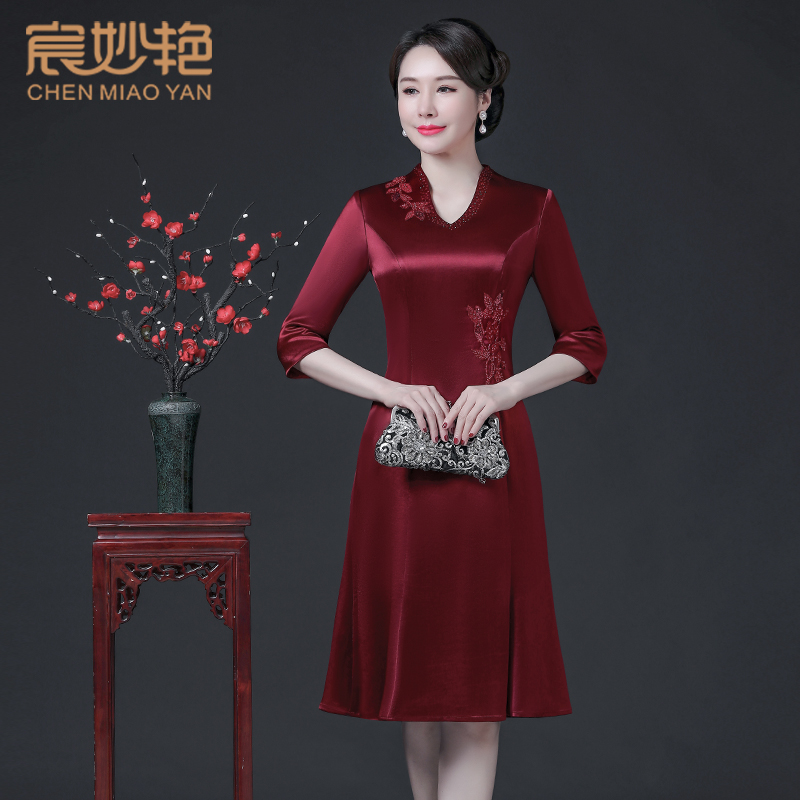 喜媽媽秋季醋酸緞時尚連衣裙